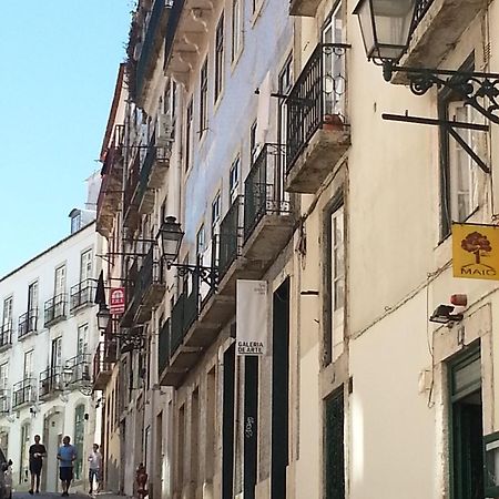 Cozy 1St Floor Flat Central Chiado District With Balconies And Ac 19Th Century Building Lisbon Exterior photo