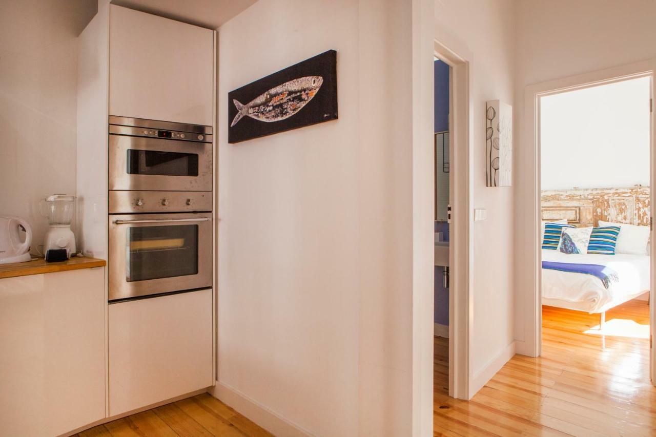 Cozy 1St Floor Flat Central Chiado District With Balconies And Ac 19Th Century Building Lisbon Exterior photo